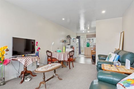 Photo of property in 2/537 Hereford Street, Linwood, Christchurch, 8011