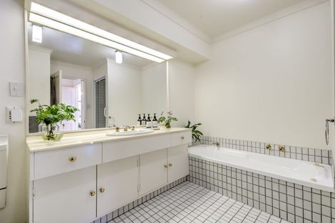 Photo of property in 145a Clarence Street, Hamilton Lake, Hamilton, 3204