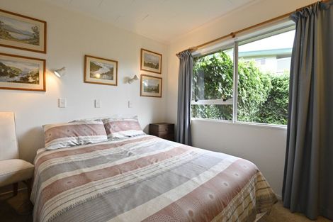 Photo of property in 17 Muritai Crescent, Havelock North, 4130