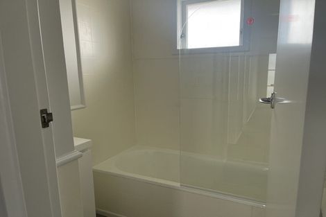 Photo of property in 613 Queen Street East, Levin, 5510