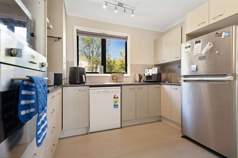 Photo of property in 32 Willow Avenue, Hannahs Bay, Rotorua, 3010