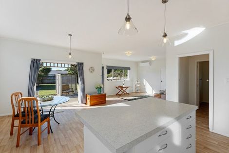 Photo of property in 8 Manuka Street, Otaki Beach, Otaki, 5512