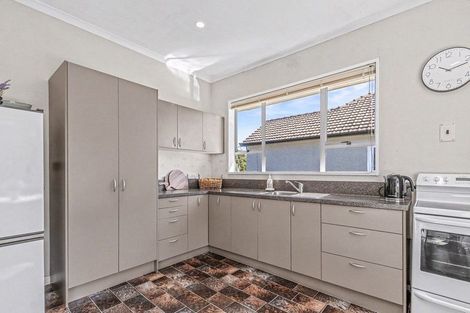 Photo of property in 14 Toi Street, Tawhero, Whanganui, 4501