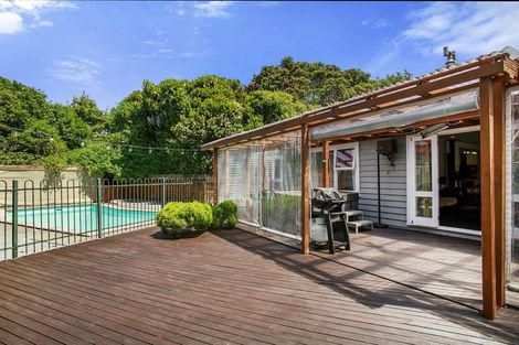 Photo of property in 33 Chester Road, Tawa, Wellington, 5028
