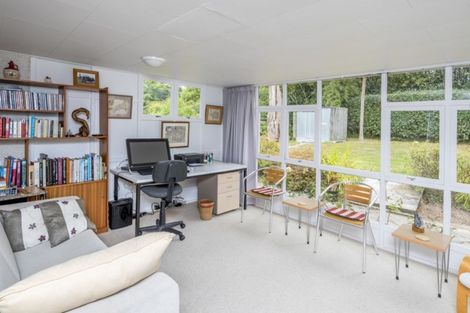 Photo of property in 22 Ngarara Road, Waikanae, 5036