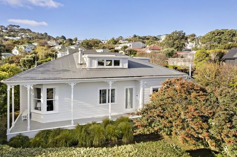 Photo of property in 17 West Road, Northland, Wellington, 6012
