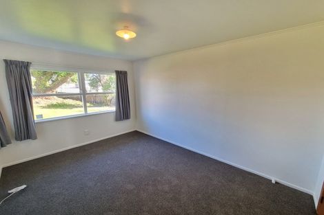 Photo of property in 12 Raglan Street, Mangere East, Auckland, 2024