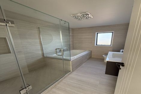 Photo of property in 147 Weatherly Road, Torbay, Auckland, 0630