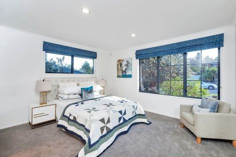 Photo of property in 34 San Valentino Drive, Henderson, Auckland, 0612