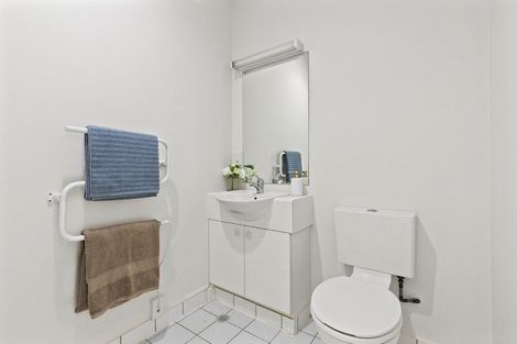Photo of property in Terrace Tower Apartments, 8e/126 The Terrace, Wellington Central, Wellington, 6011