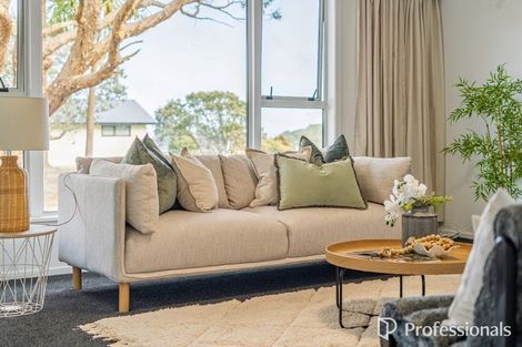 Photo of property in 19 Holly Grove, Maungaraki, Lower Hutt, 5010