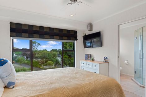 Photo of property in 15 Normand Place, Richmond Heights, Taupo, 3330