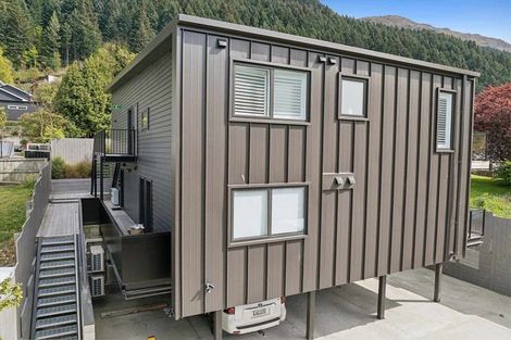 Photo of property in Northlight Apartments, 2/14 Fryer Street, Queenstown, 9300