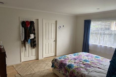 Photo of property in 3 Shah Place, Glen Eden, Auckland, 0602