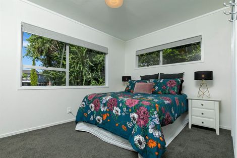 Photo of property in 7 Seabar Place, Glen Eden, Auckland, 0602