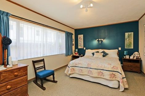 Photo of property in 49a Church Road, Taradale, Napier, 4112