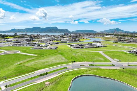 Photo of property in 72 Hauhou Lane, One Tree Point, Ruakaka, 0118