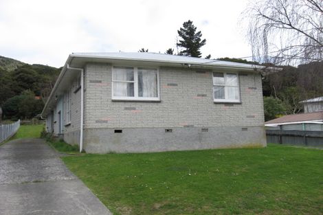 Photo of property in 13a Karaka Street, Wainuiomata, Lower Hutt, 5014