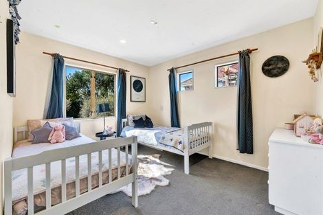 Photo of property in 6 Forest Hill Road, Henderson, Auckland, 0612