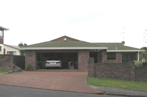 Photo of property in 22 Petrel Place, Massey, Auckland, 0614