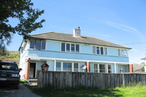 Photo of property in 29-31 Karaka Street, Stoke, Nelson, 7011