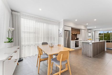 Photo of property in 6 Taitonga Lane, Stanmore Bay, Whangaparaoa, 0932