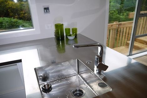 Photo of property in 25 Grumman Lane, Newlands, Wellington, 6037