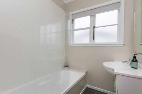 Photo of property in 30 Dr Taylor Terrace, Johnsonville, Wellington, 6037