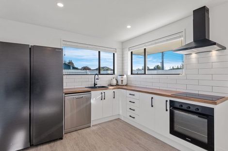 Photo of property in 33 Middleton Road, Upper Riccarton, Christchurch, 8041