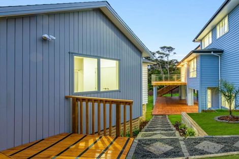 Photo of property in 72 Bur Oak Terrace, Schnapper Rock, Auckland, 0632