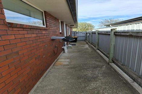 Photo of property in 120 Newcastle Street, Windsor, Invercargill, 9810