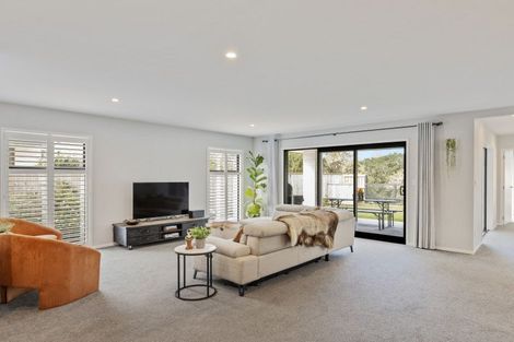 Photo of property in 519 Mangorei Road, Highlands Park, New Plymouth, 4312