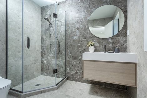 Photo of property in 24b Scarlock Avenue, Browns Bay, Auckland, 0630