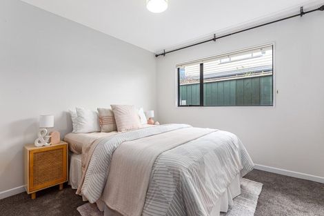 Photo of property in 2/25 Vincent Street, Waterloo, Lower Hutt, 5011