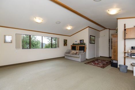 Photo of property in 2 Lavinia Grove, Waikanae Beach, Waikanae, 5036
