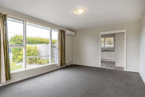 Photo of property in 16 Inwoods Road, Parklands, Christchurch, 8083