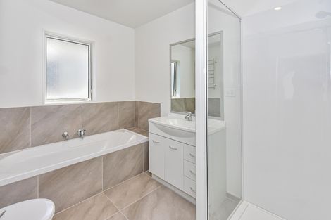 Photo of property in 6 Treestump Road, Takanini, 2112