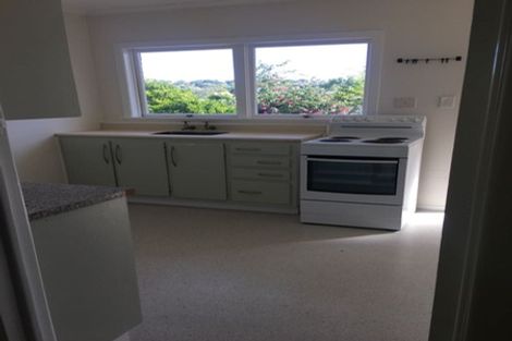 Photo of property in 2 Totara Grove, Hillcrest, Auckland, 0627