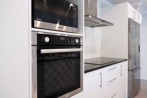 Photo of property in 14 Will Street, Huapai, Kumeu, 0810