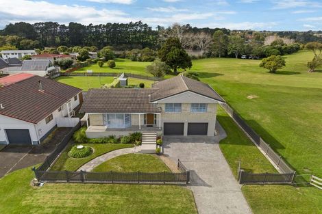 Photo of property in 5 Racecourse Road, Waiuku, 2123