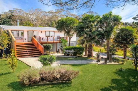Photo of property in 673 Huia Road, Parau, Auckland, 0604