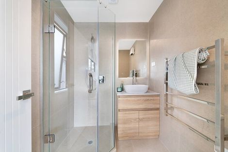 Photo of property in 86b Kervil Avenue, Te Atatu Peninsula, Auckland, 0610