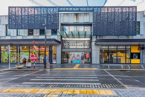 Photo of property in 15 Regents Park Place, Westgate, Auckland, 0614