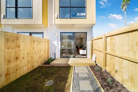 Photo of property in 1/2a Mantra Road, Massey, Auckland, 0614