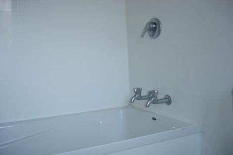 Photo of property in Milford Court Flats, 515u9 Adelaide Road, Berhampore, Wellington, 6023