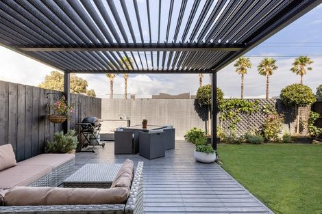 Photo of property in 41 Tawa Street, Mount Maunganui, 3116