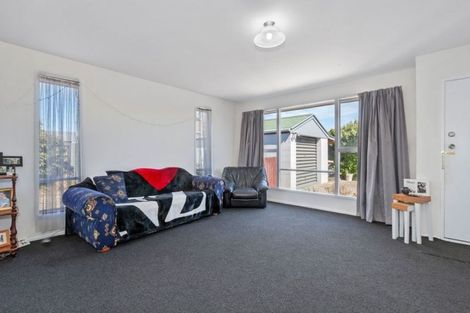 Photo of property in 2/6 Jade Place, Parklands, Christchurch, 8083