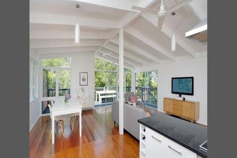 Photo of property in 13 Merchant Avenue, Te Atatu South, Auckland, 0610