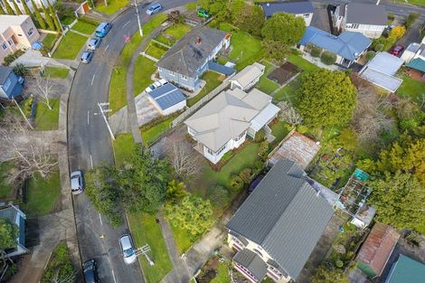 Photo of property in 62 Norton Park Avenue, Fairfield, Lower Hutt, 5011