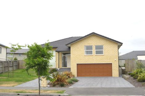 Photo of property in 35 Mahuri Street, Parklands, Christchurch, 8083
